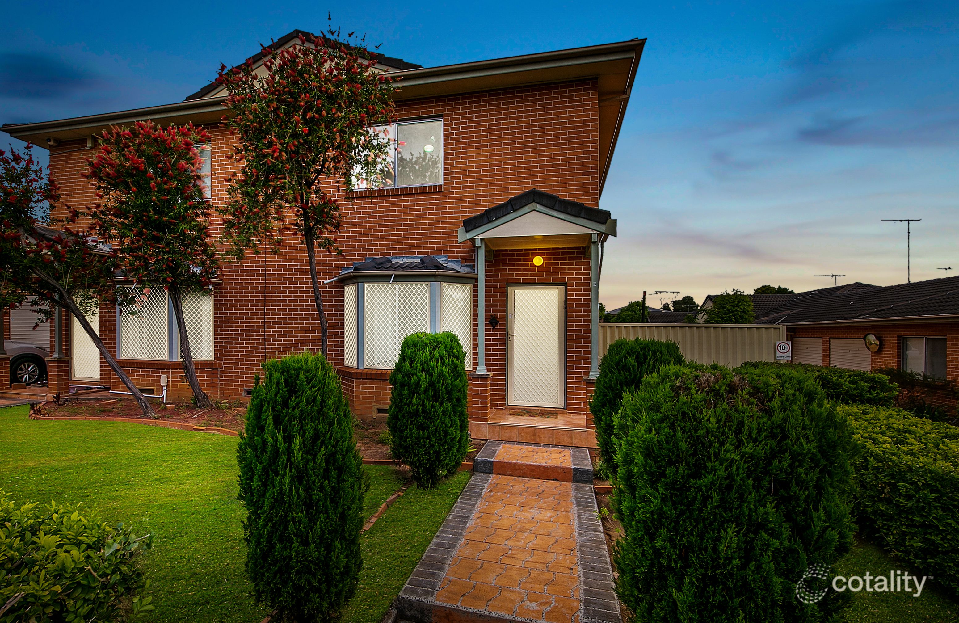 2/6-8 Gilba Rd, Pendle Hill, NSW 2145