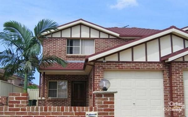 2 Rabaul Cl, Bossley Park, NSW 2176