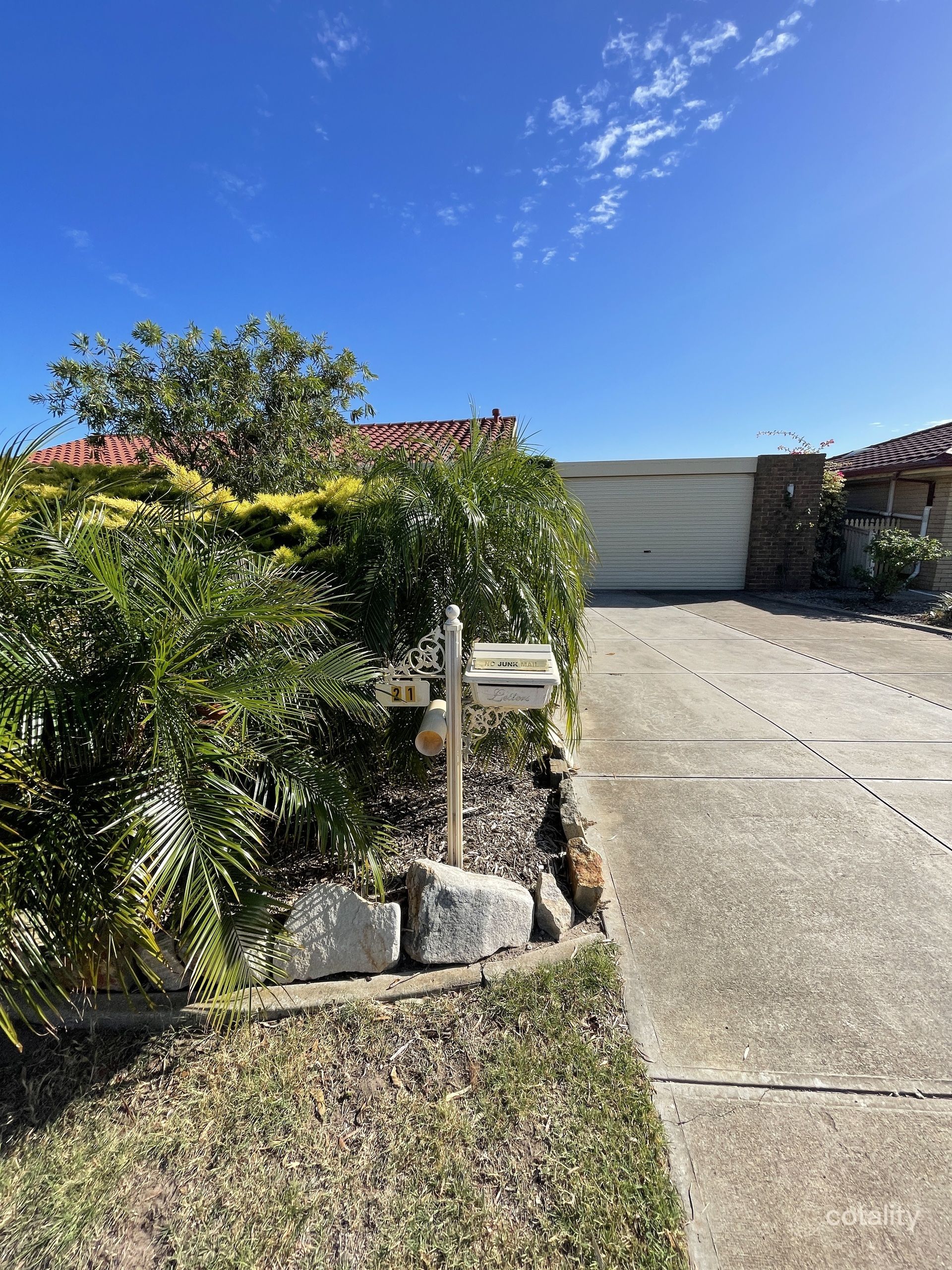 21 Marmora Tce, North Haven, SA 5018