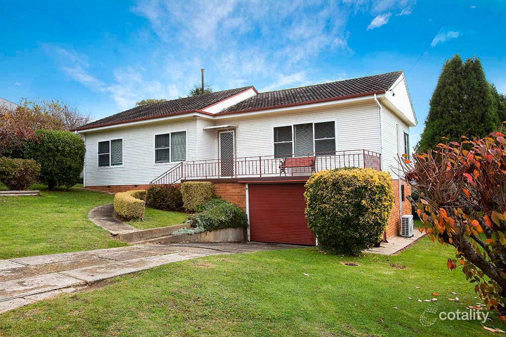 8 Pine St, Moss Vale, NSW 2577