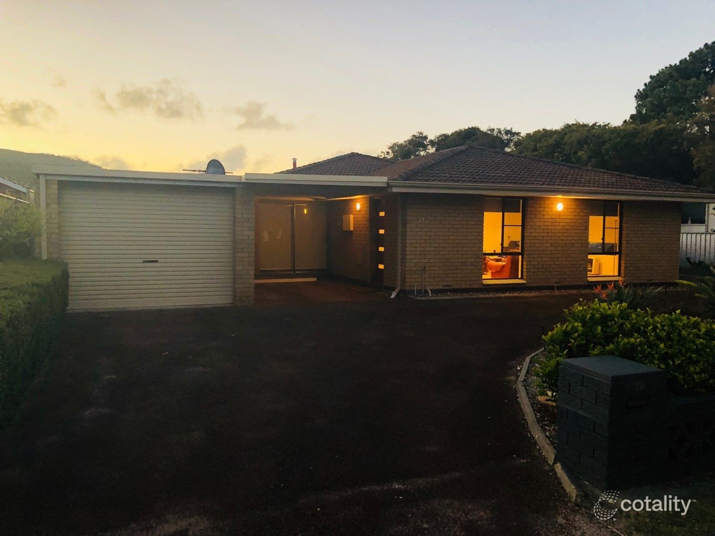 39 Golf Links Rd, Middleton Beach, WA 6330