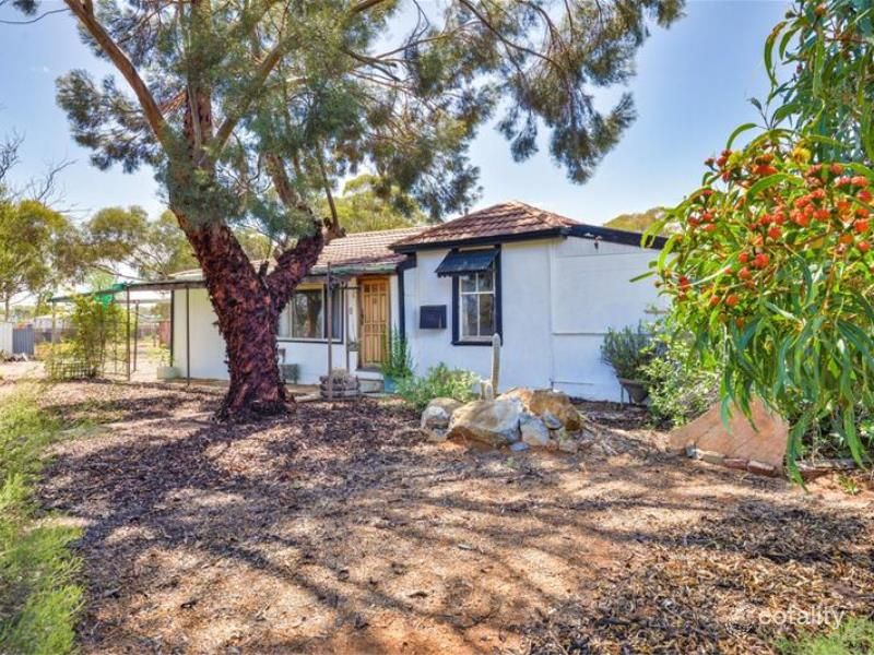 12 Simon St, Norseman, WA 6443