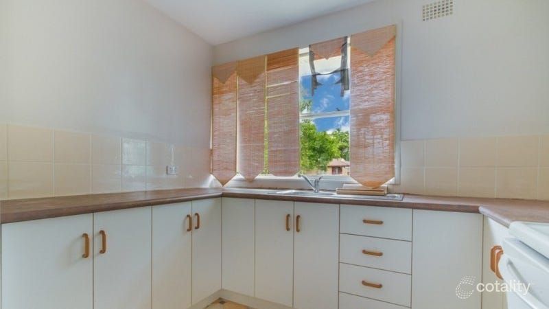 1 Mcintosh Cres, Armidale, NSW 2350