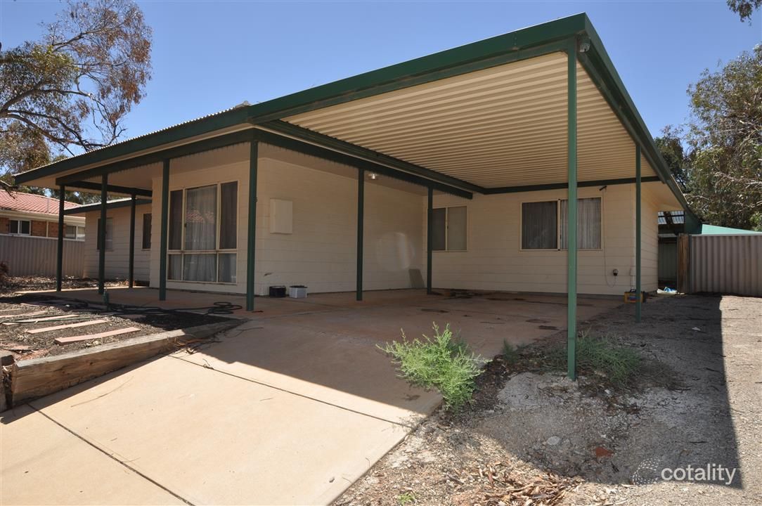 25 Hermit St, Roxby Downs, SA 5725
