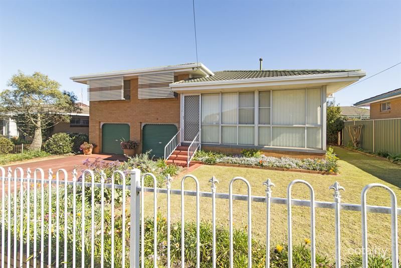 11 Erin St, Wilsonton, QLD 4350