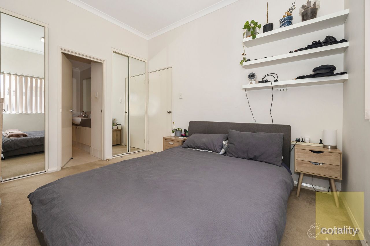 15/10 Pavonia Link, Clarkson, WA 6030