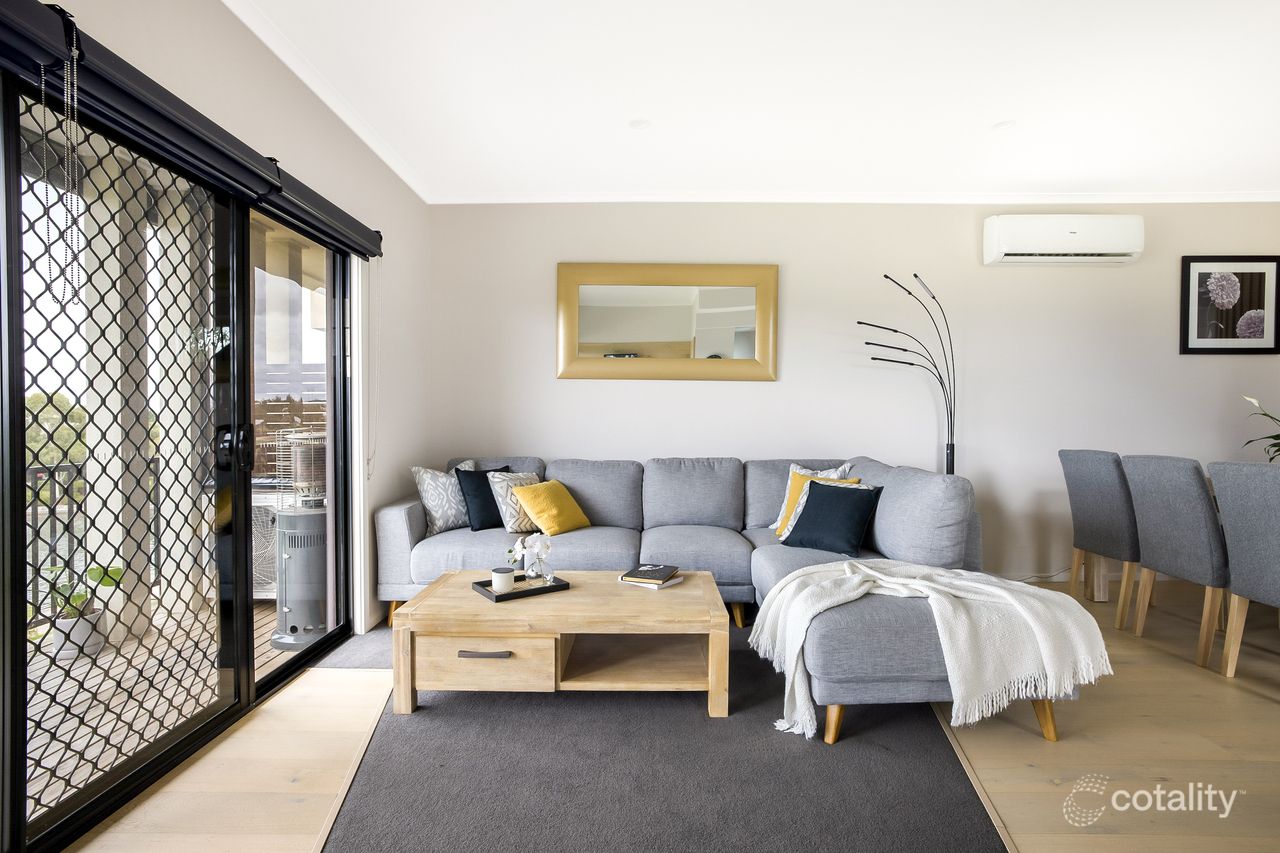32 Alexander Cct, Craigieburn, VIC 3064
