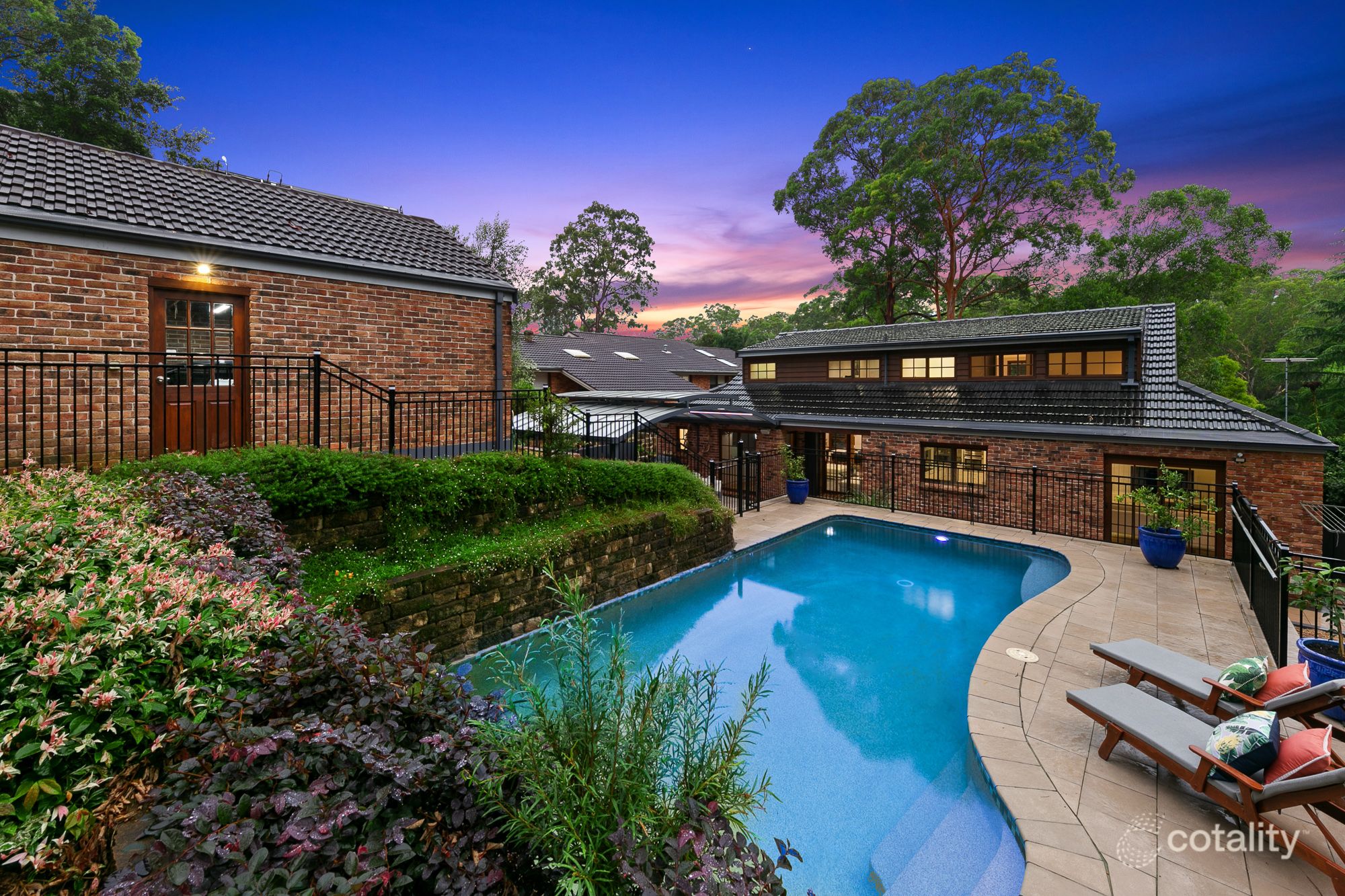 18 Clement Cl, Pennant Hills, NSW 2120