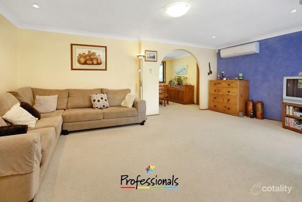105 Hall Dr, Menai, NSW 2234