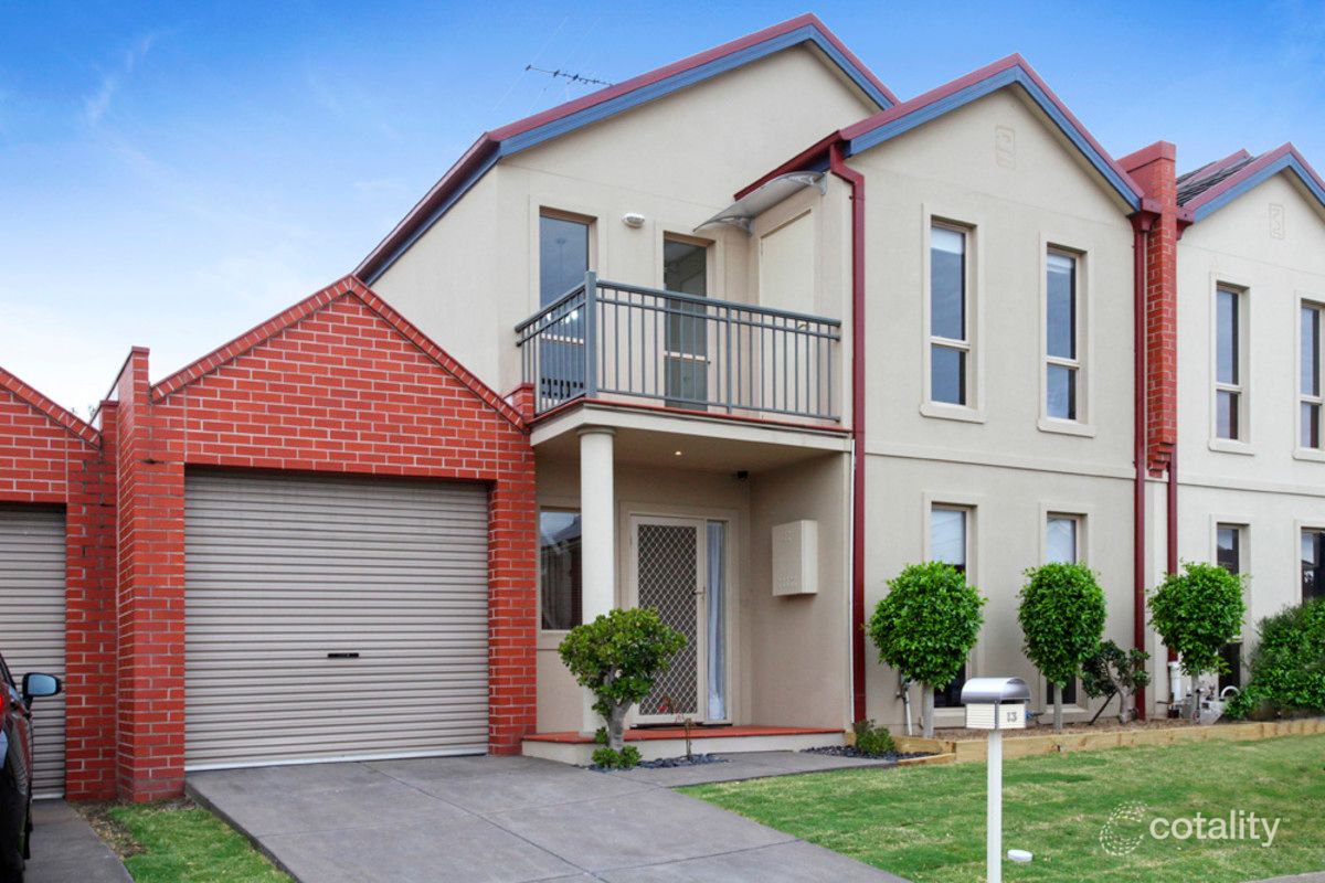 13 Troon Cres, Sunshine North, VIC 3020