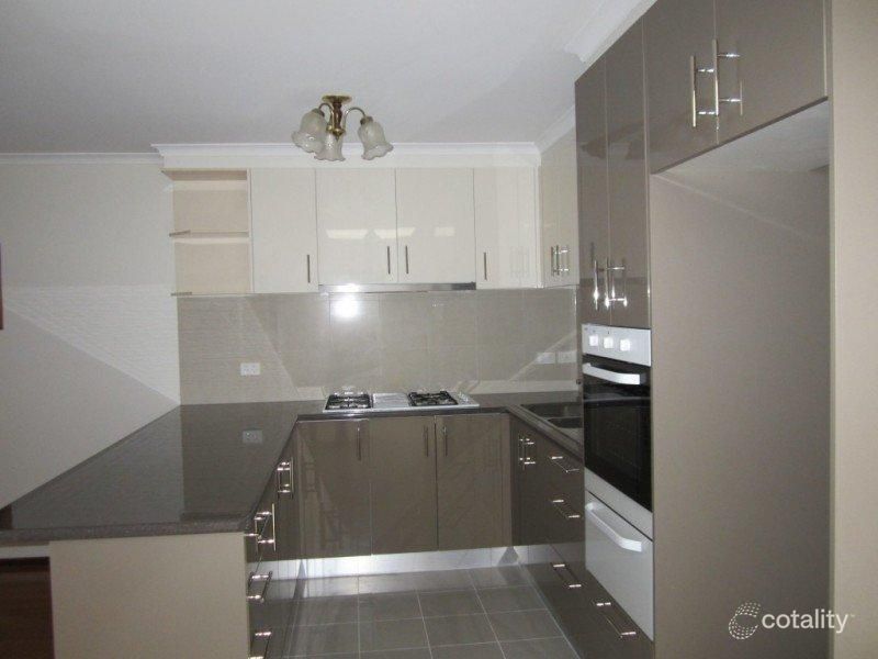 4 Redstart St, Doveton, VIC 3177