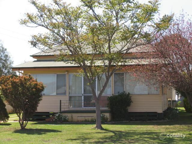 8 John St, Clifton, QLD 4361