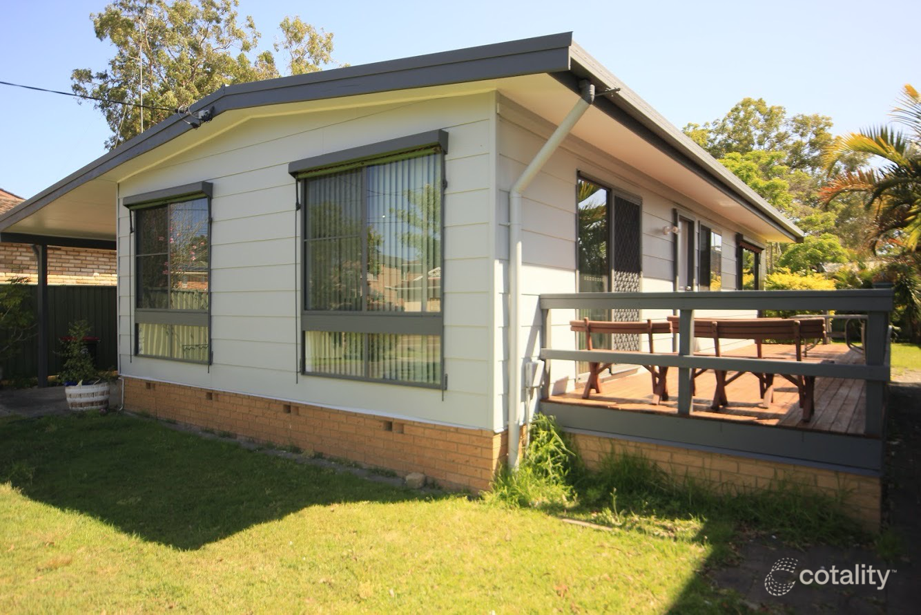 296 Lakedge Ave, Berkeley Vale, NSW 2261