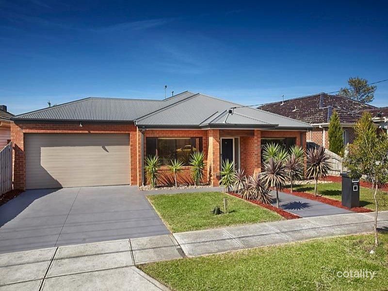42 Watt Ave, Oak Park, VIC 3046