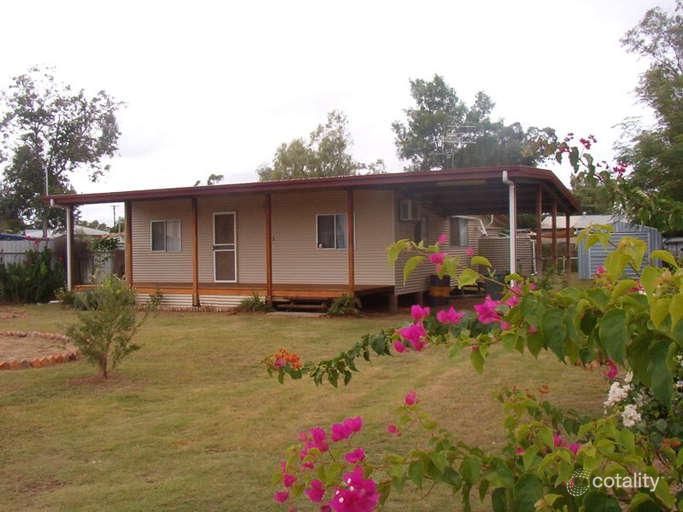6 Chester St, Charleville, QLD 4470