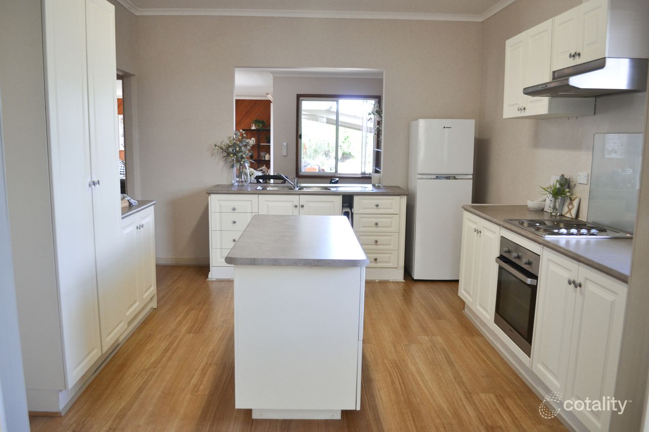 5 Aitken Ave, Donald, VIC 3480