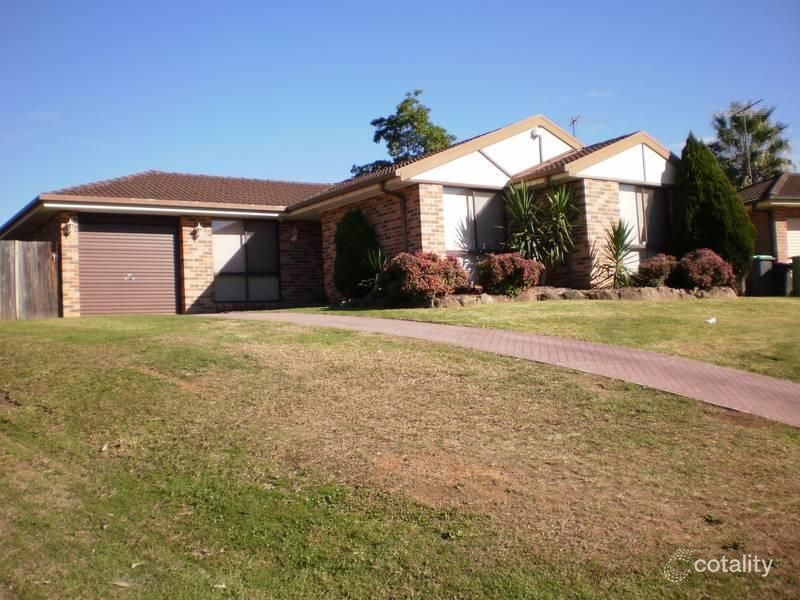 36 Woodlands Dr, Glenmore Park, NSW 2745