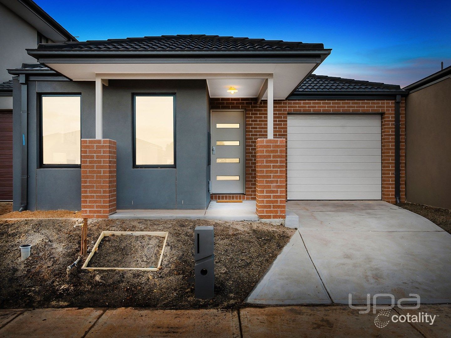 34 Bristol St, Strathtulloh, VIC 3338