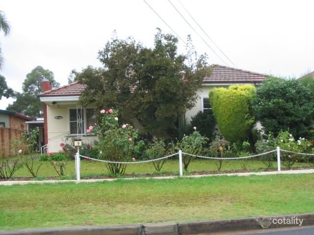 9 Kingston Ave, Panania, NSW 2213