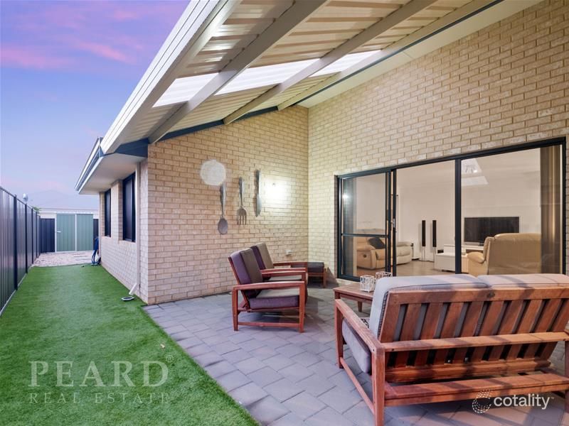 15 Grandis Bvd, Banksia Grove, WA 6031