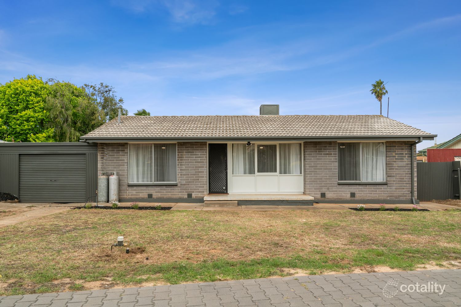 16 Wimborne St, Elizabeth Downs, SA 5113