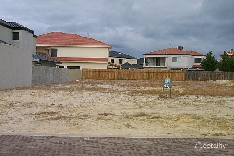 9 Parkwater Gdns, Churchlands, WA 6018