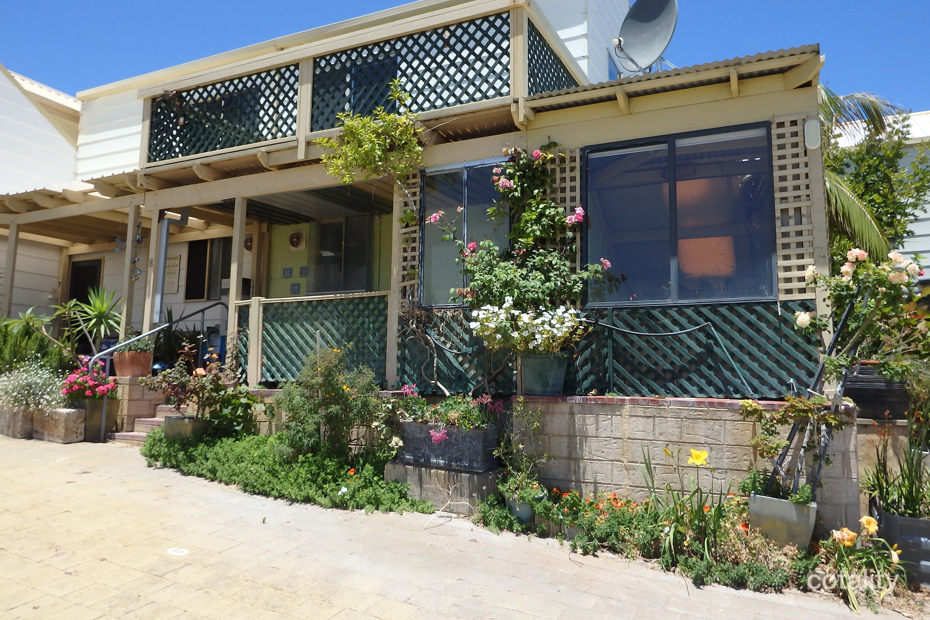 8/16 Dewar Way, Ledge Point, WA 6043