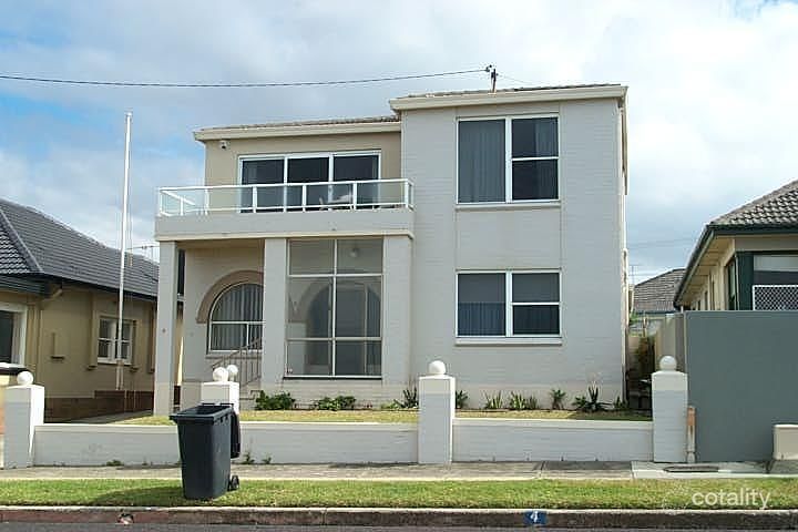 4 Bar Beach Ave, Bar Beach, NSW 2300