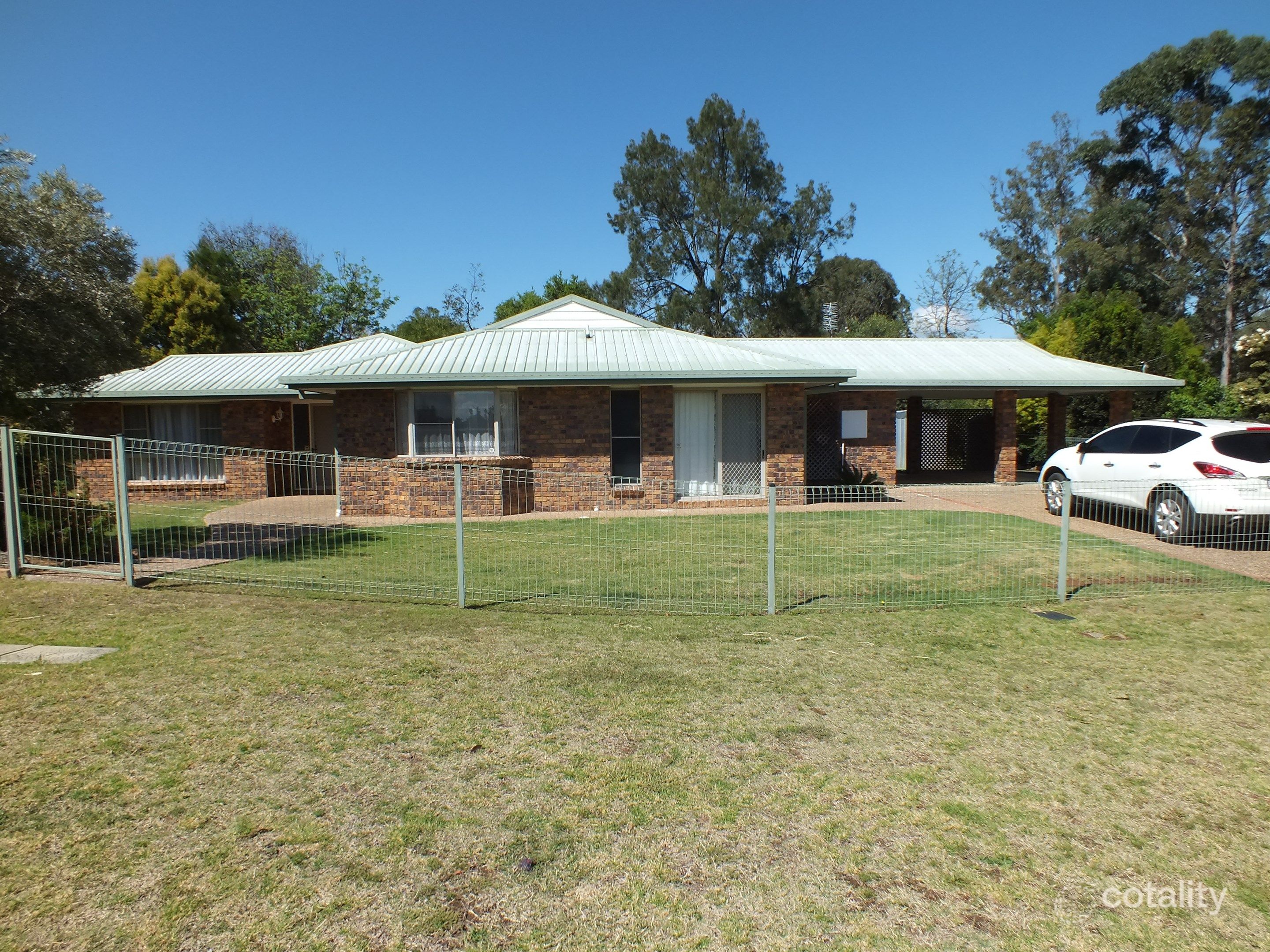 1 Reyburn St, Warwick, QLD 4370