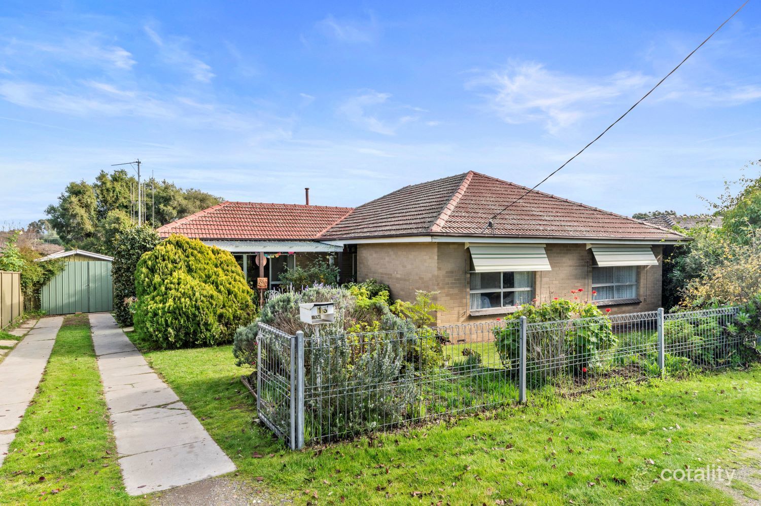 13 Cambridge Cres, White Hills, VIC 3550