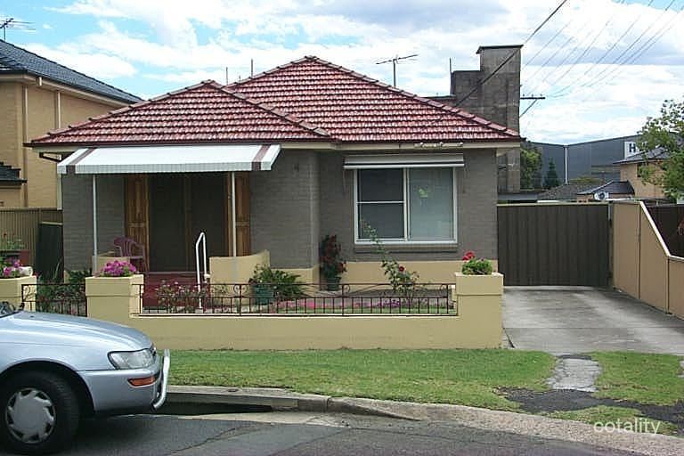 4 Ridge St, Chester Hill, NSW 2162