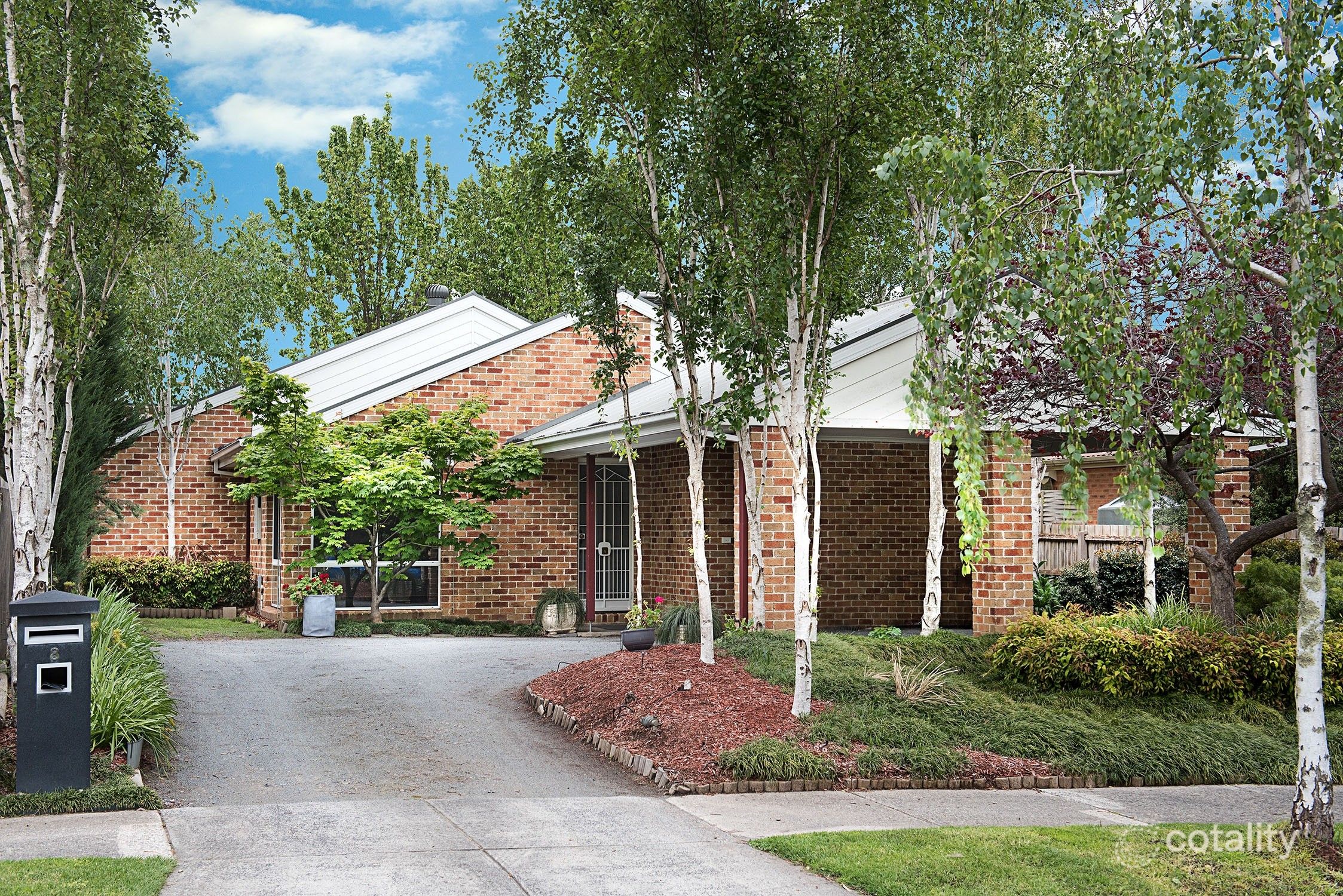 8 Lehmann Pl, Croydon Hills, VIC 3136