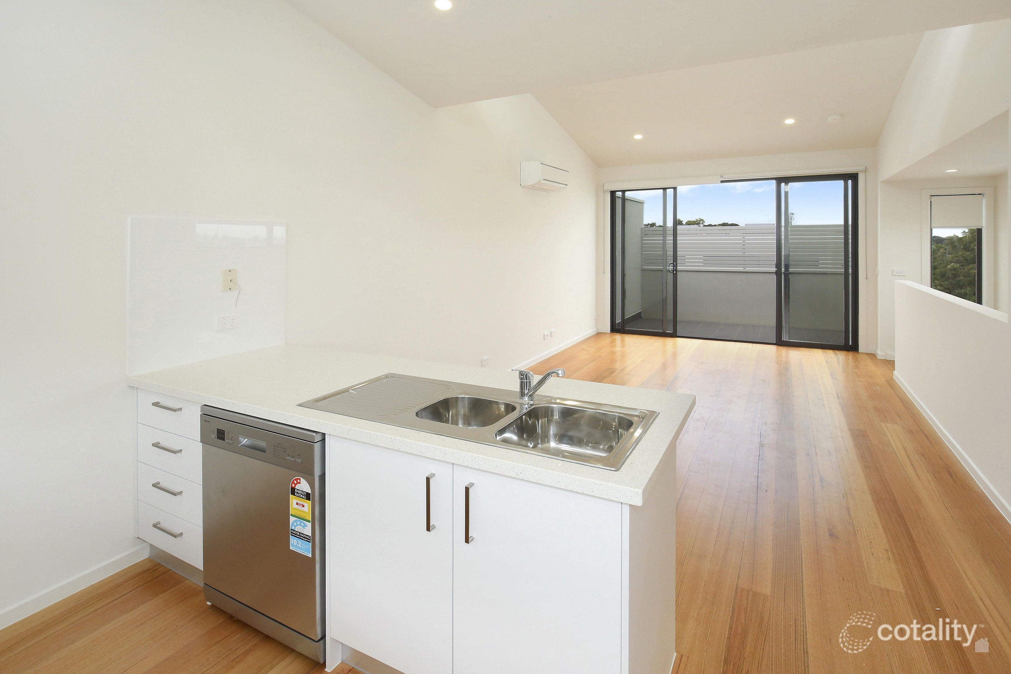 5/8 Austin Cres, Pascoe Vale, VIC 3044