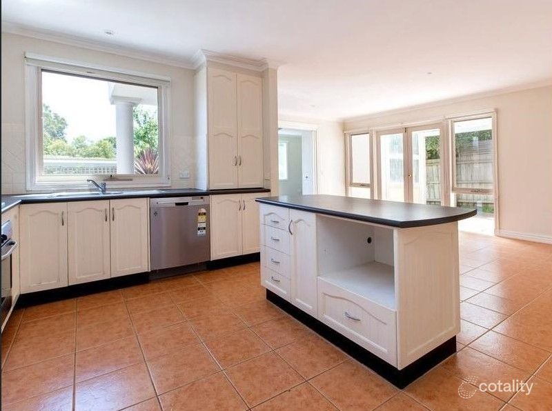 12a Winton Ave, Frankston, VIC 3199