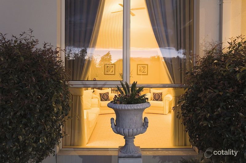 19 Lakeside Dr, Point Cook, VIC 3030