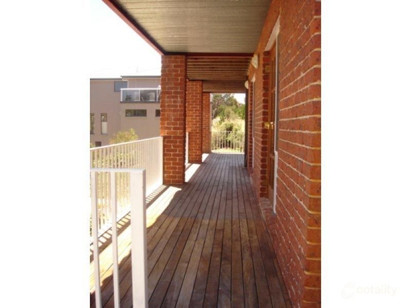 35 Mol Cres, Googong, NSW 2620