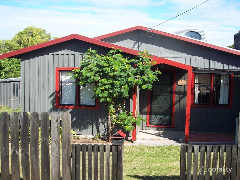 7 Douglas St, Bicheno, TAS 7215