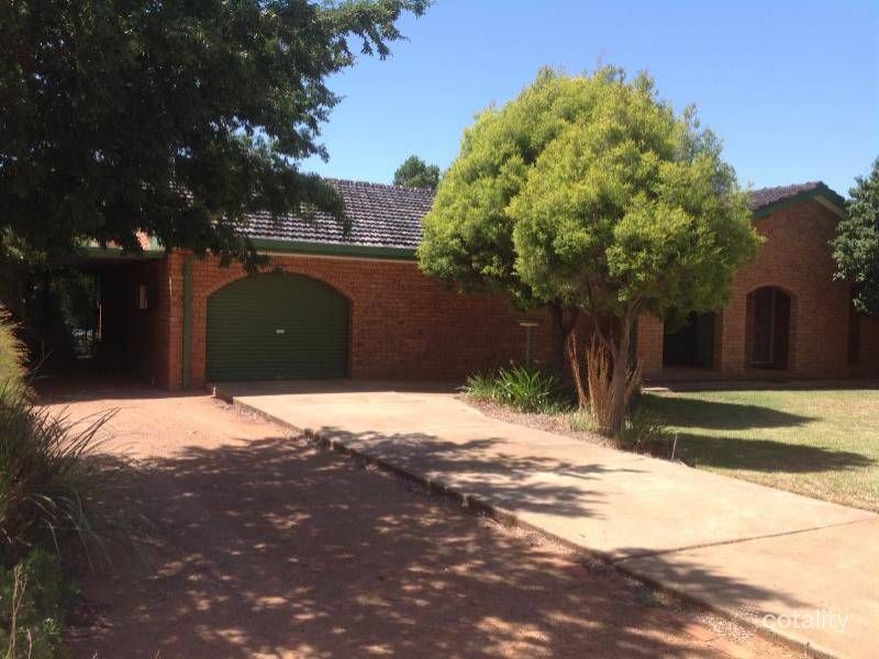 191 Algalah St, Narromine, NSW 2821