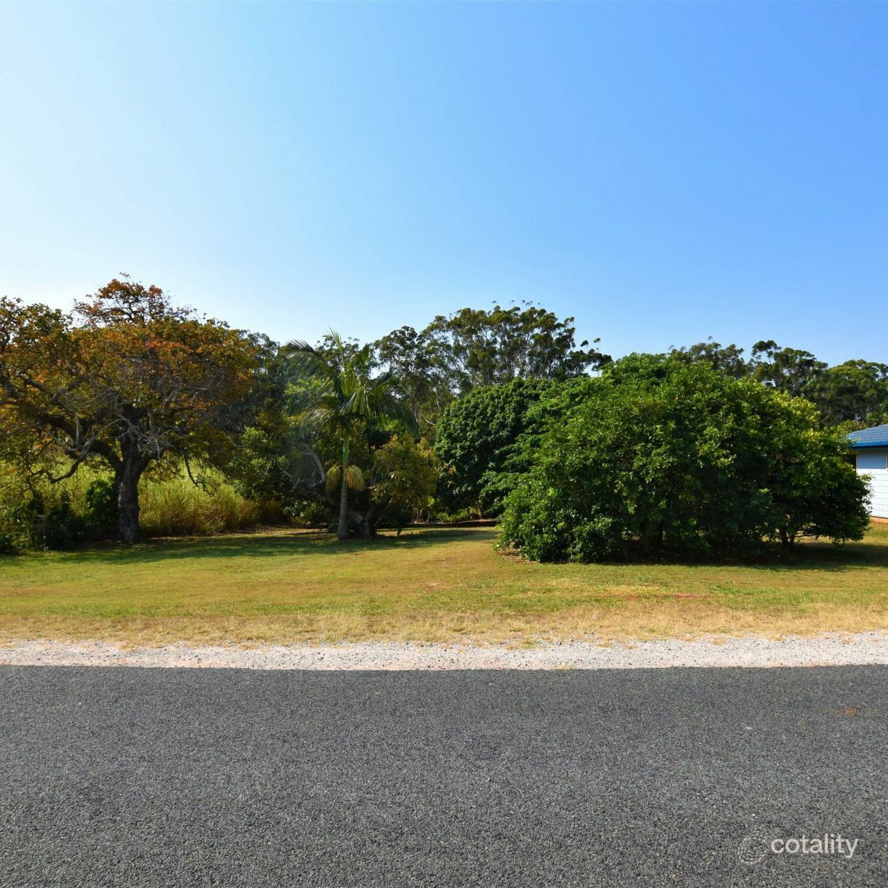 27 Laurel St, Russell Island, QLD 4184
