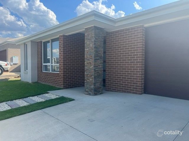 13 Rubicon St, West Wodonga, VIC 3690