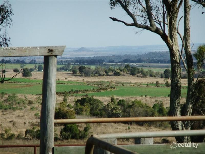 40 Hillcrest Rd, Haden, QLD 4353