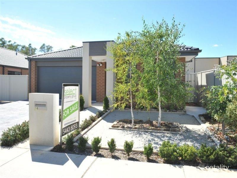 16 Barnett Dr, Kangaroo Flat, VIC 3555