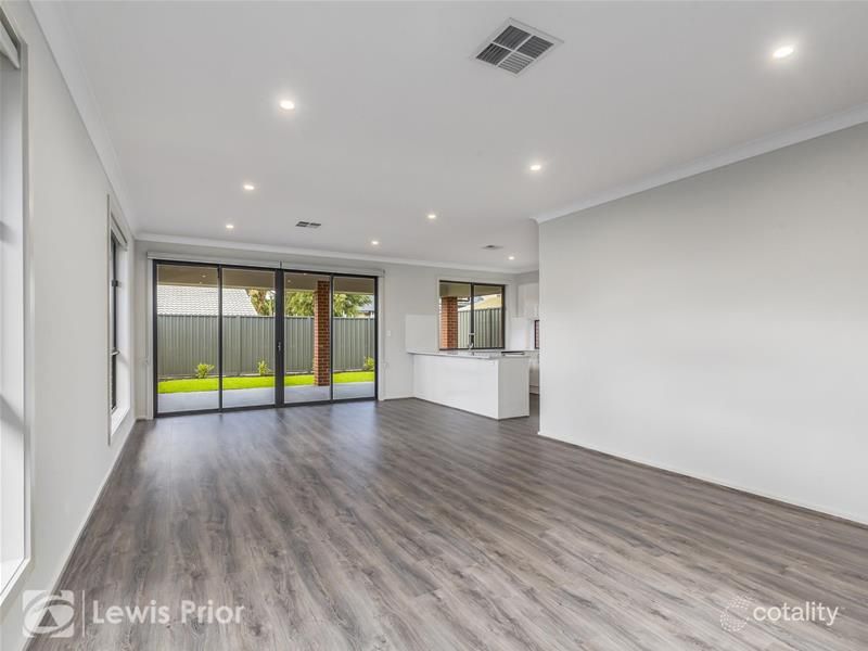 25 Myrtle Rd, Seacliff, SA 5049