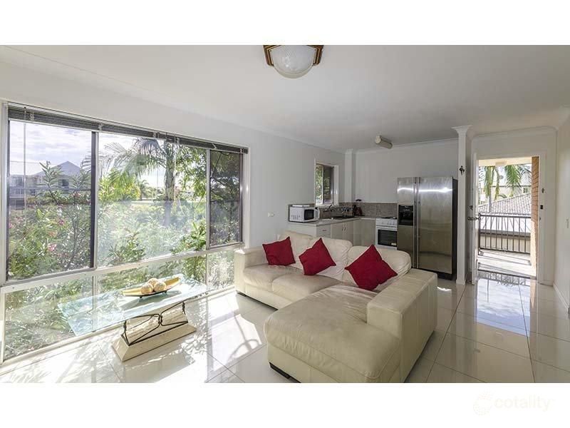 4/17 Darrambal St, Surfers Paradise, QLD 4217