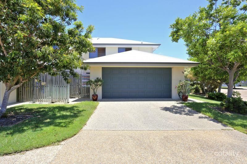 4 Bargara Lakes Dr, Bargara, QLD 4670