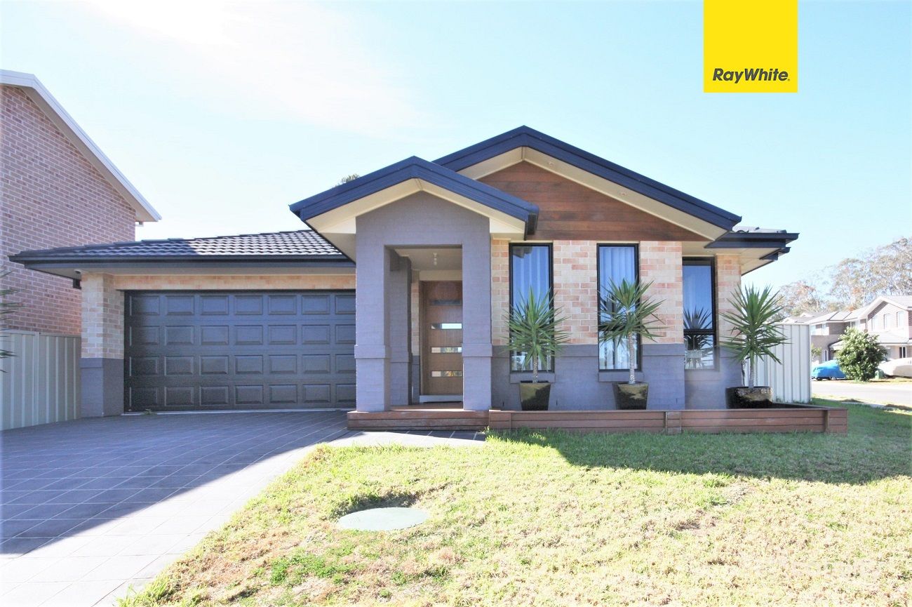 14 Macadamia St, Prestons, NSW 2170