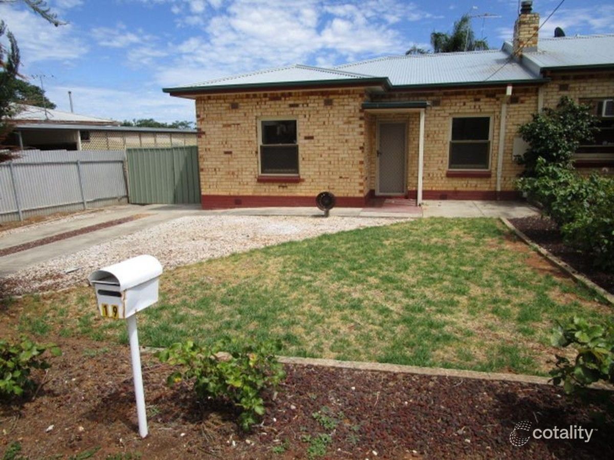 19 Northampton Cres, Elizabeth East, SA 5112