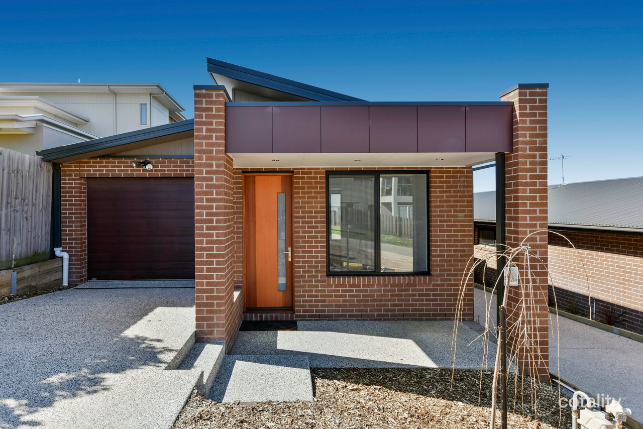 1/13 Oakhill Ave, Highton, VIC 3216