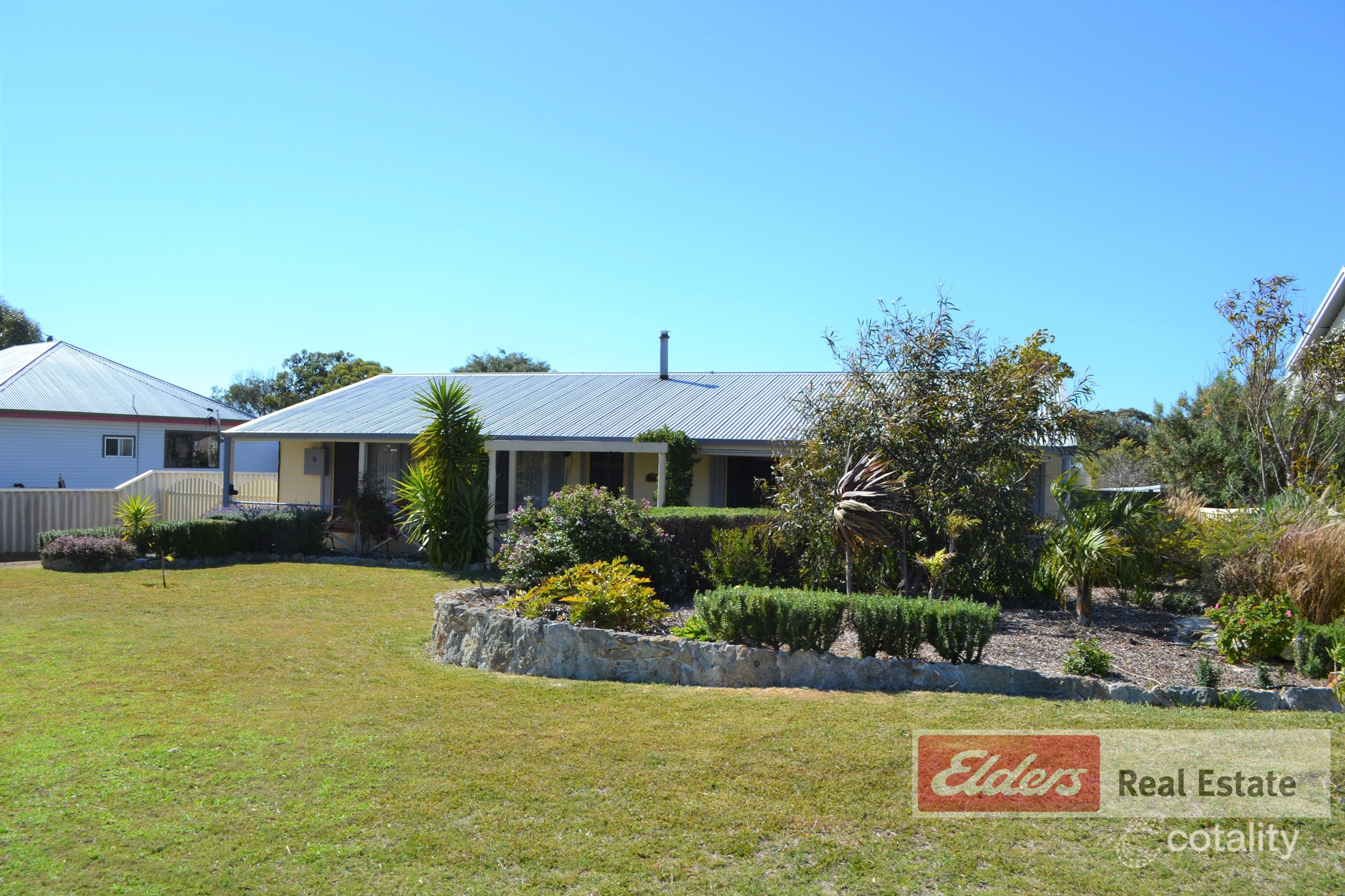9 Agnes Pl, Bremer Bay, WA 6338