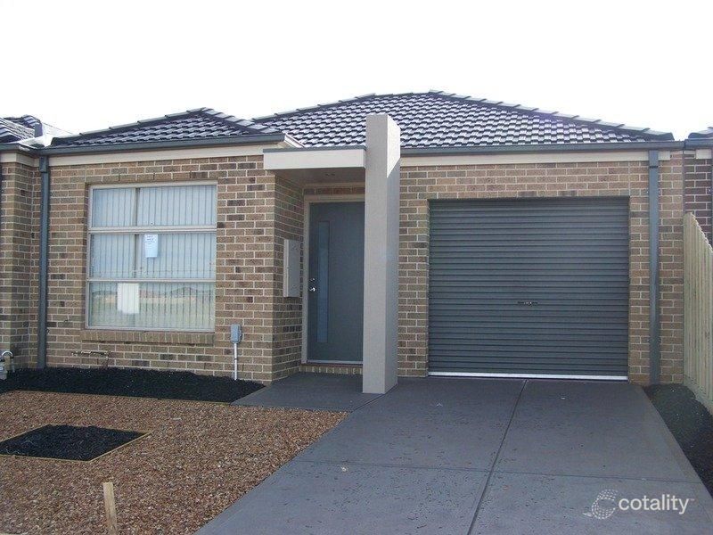 2/76 Westmeadows Lane, Truganina, VIC 3029